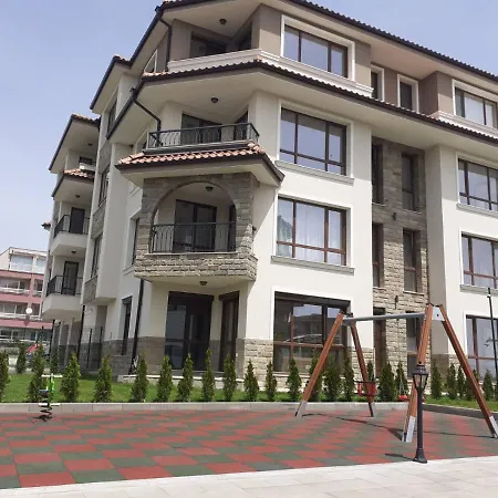 Bayview Апартаменты
